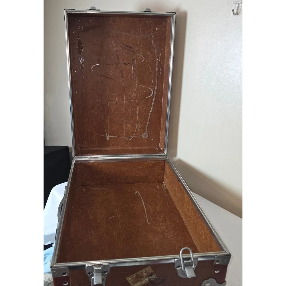 Rare Vtg Starbucks‎ Coffee Liqueur Promotional Style Steamer Trunk Display Case